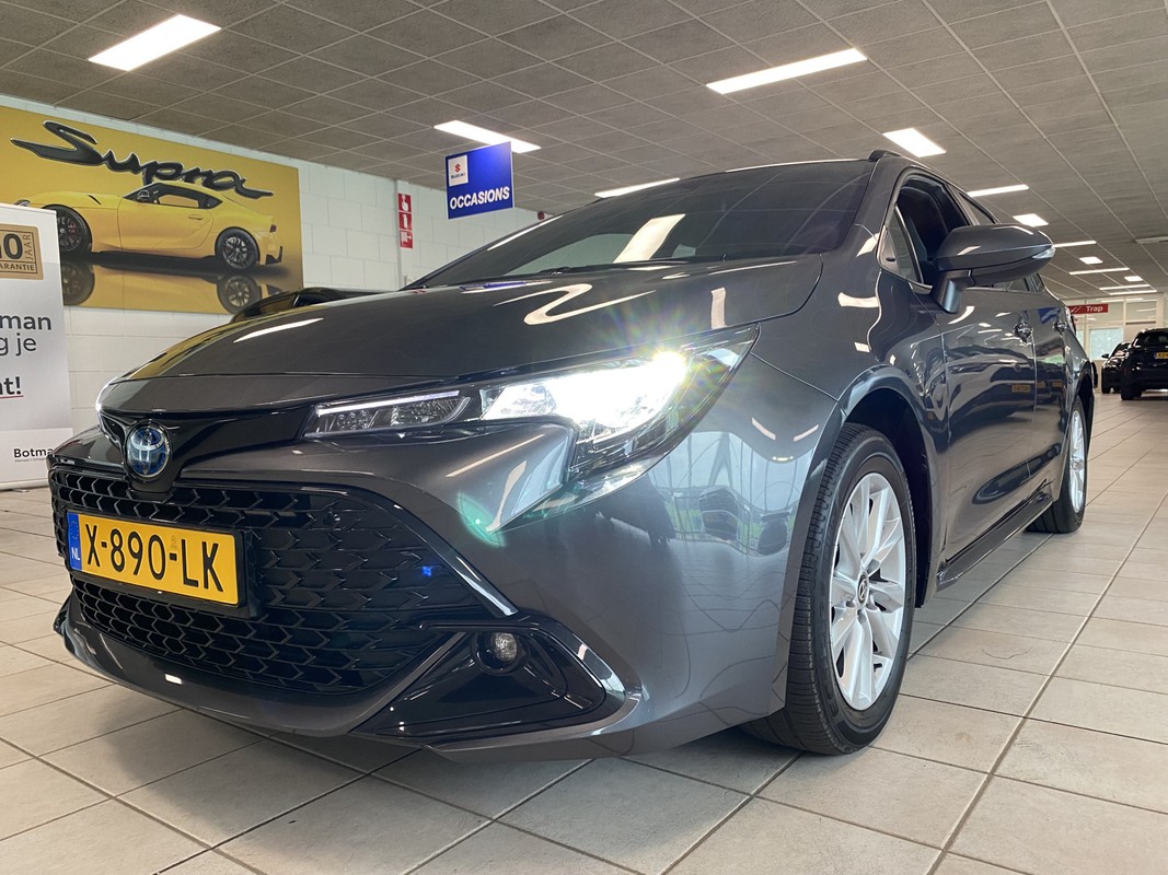 Toyota Corolla Touring Sports