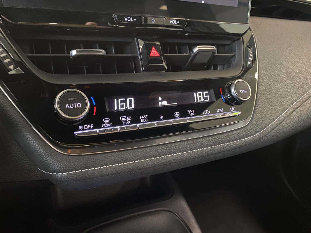 Toyota Corolla Touring Sports