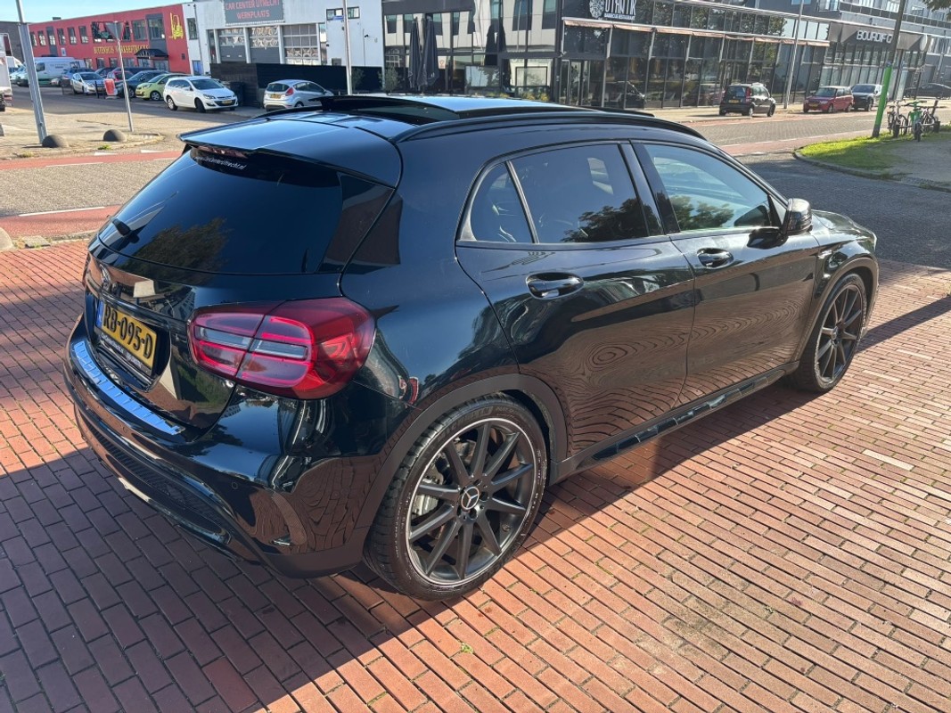 Mercedes-AMG GLA