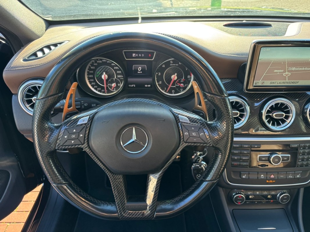 Mercedes-AMG GLA