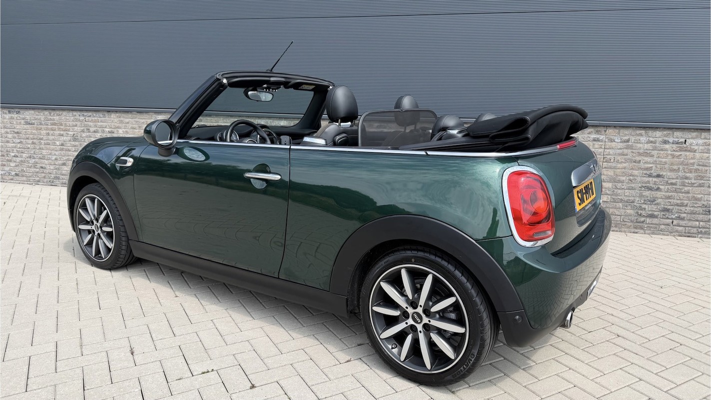 MINI Cooper Cabrio
