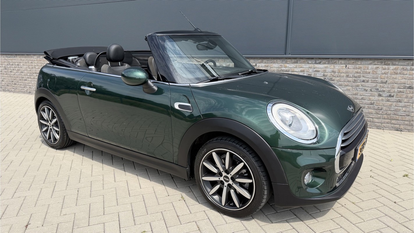 MINI Cooper Cabrio