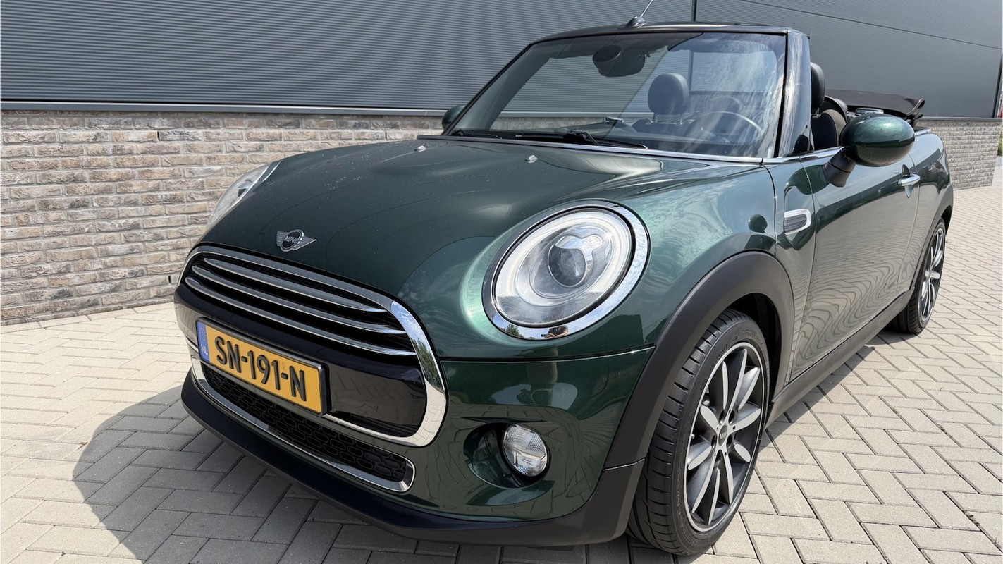 MINI Cooper Cabrio