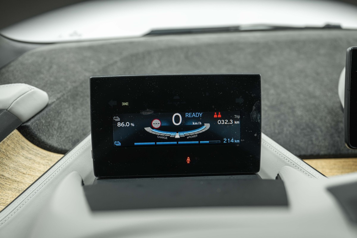 BMW i3