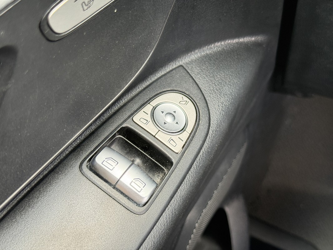 Mercedes-Benz eVito
