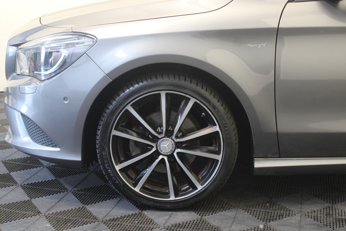 Mercedes-Benz CLA