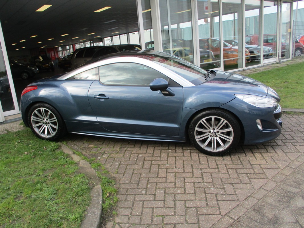 Peugeot RCZ