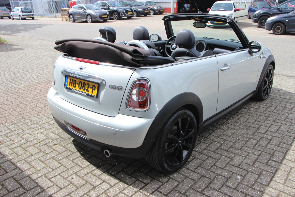 MINI Cooper Cabrio
