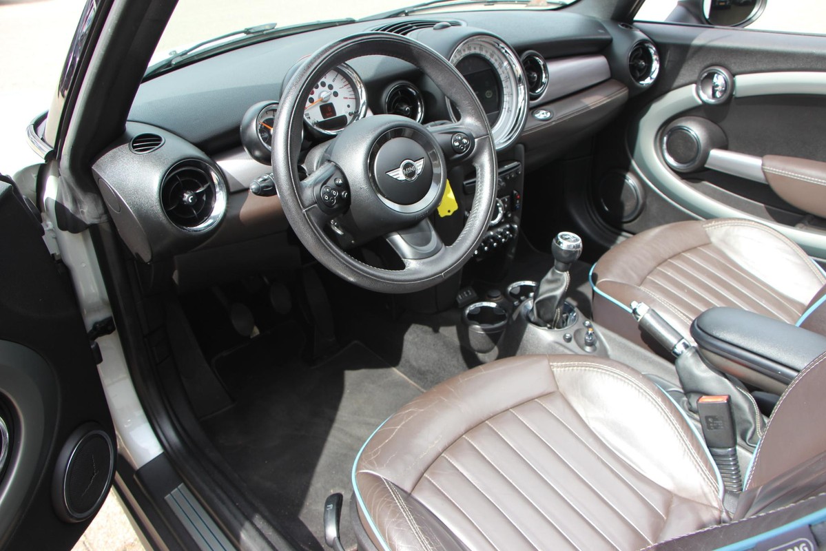 MINI Cooper Cabrio