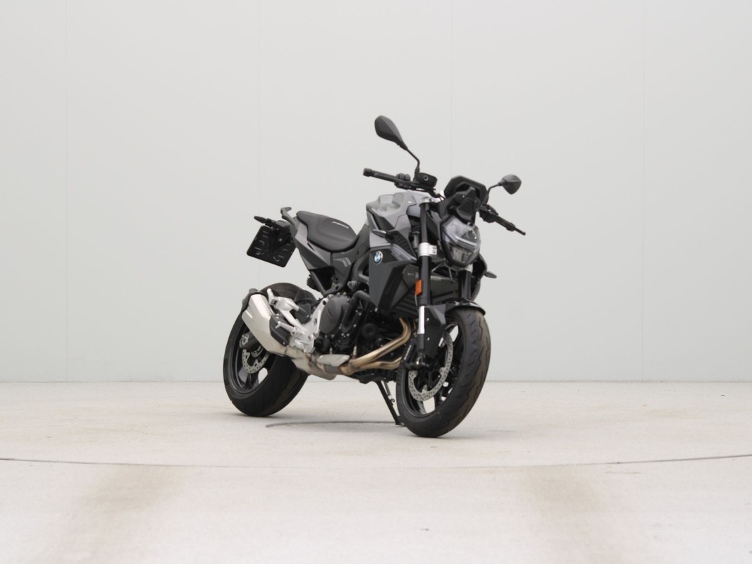 BMW F 900 R