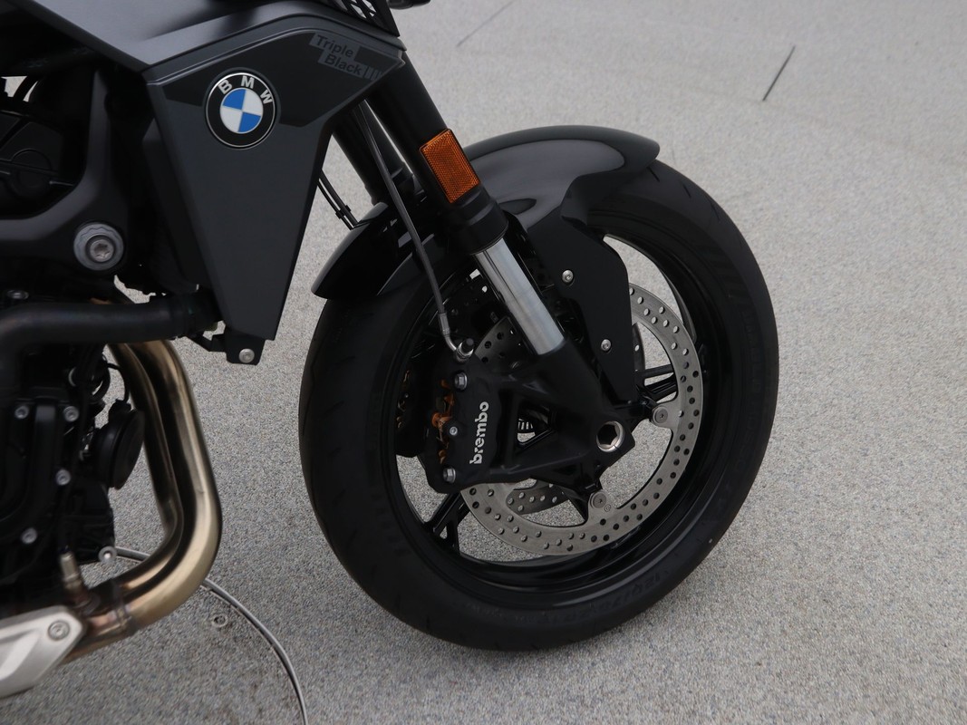 BMW F 900 R