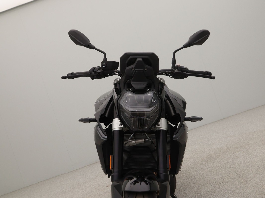 BMW F 900 R