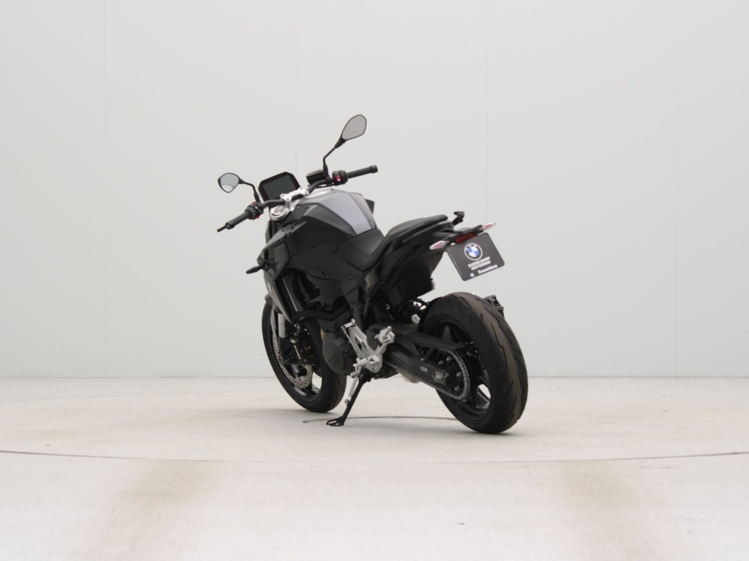 BMW F 900 R