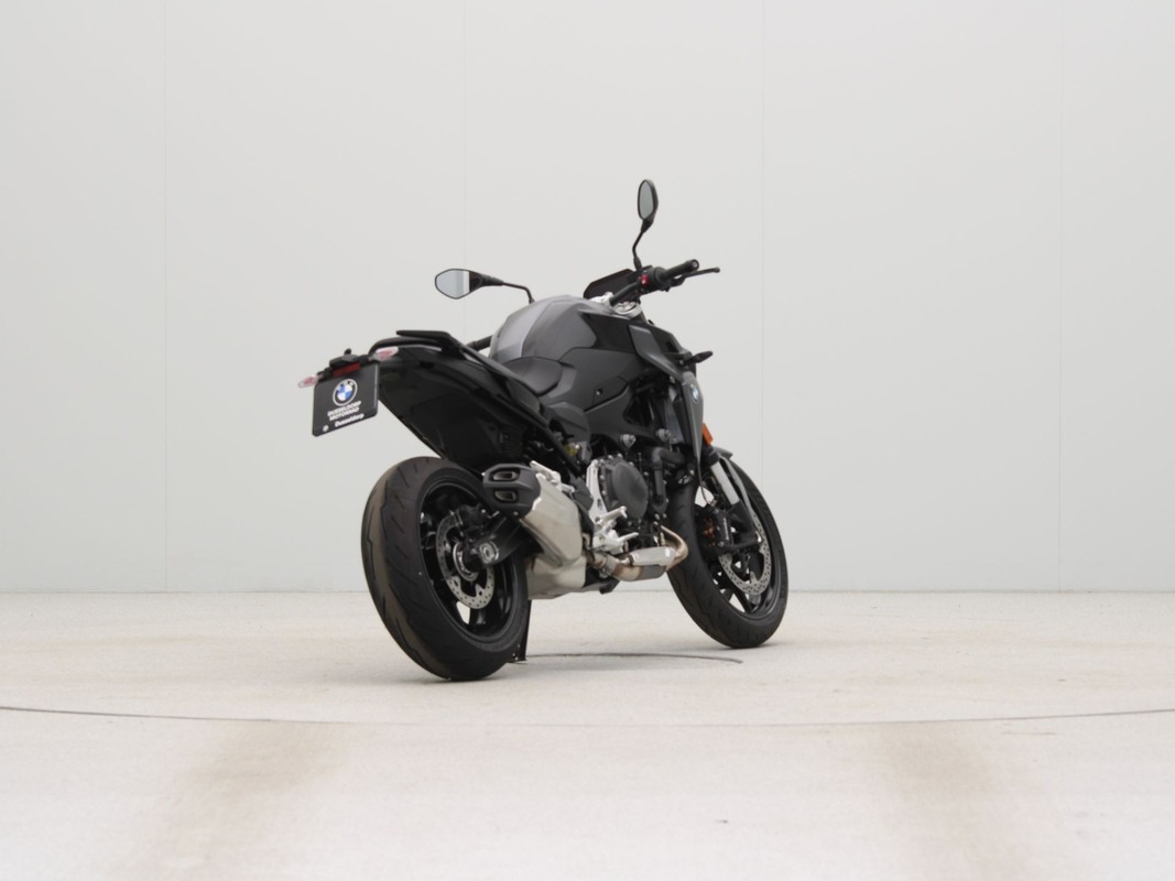 BMW F 900 R