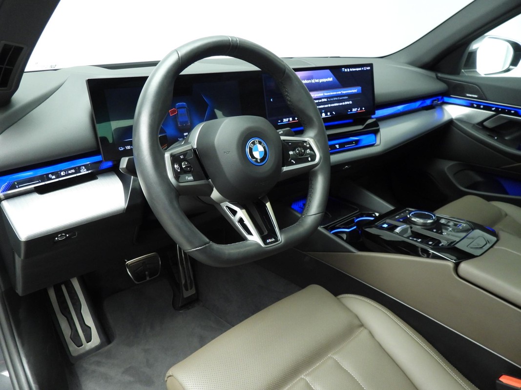 BMW i5