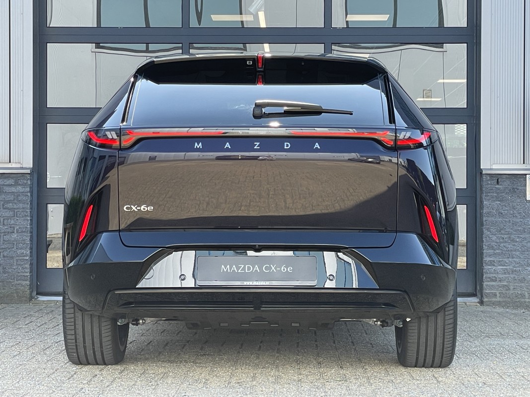 Mazda CX-6e