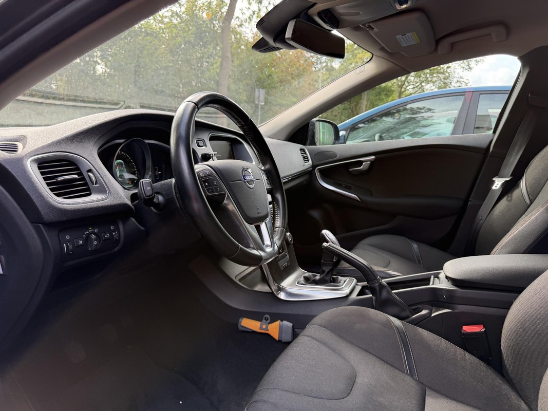 Volvo V40