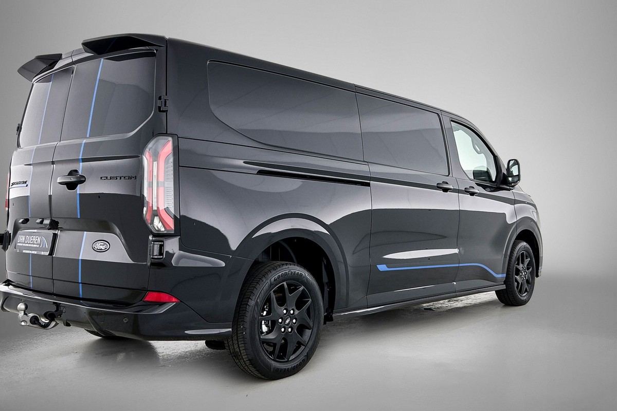 Ford E-Transit Custom