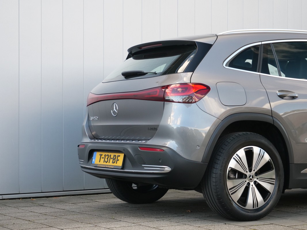 Mercedes-Benz EQA