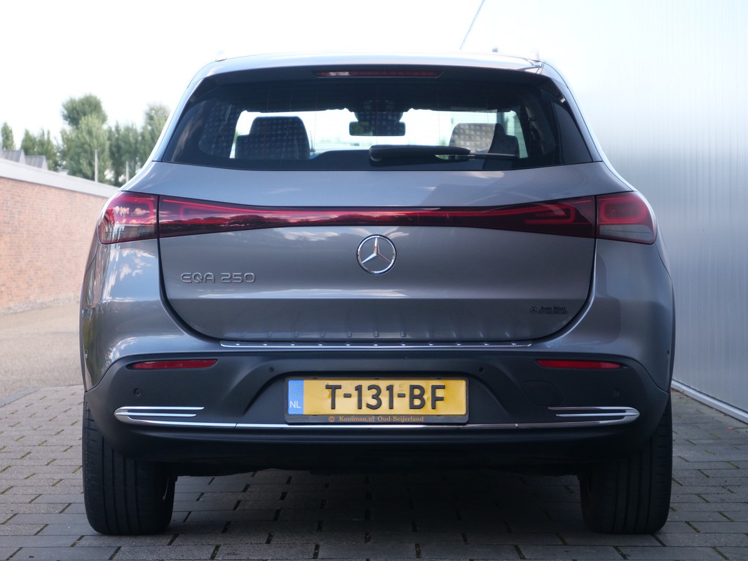 Mercedes-Benz EQA