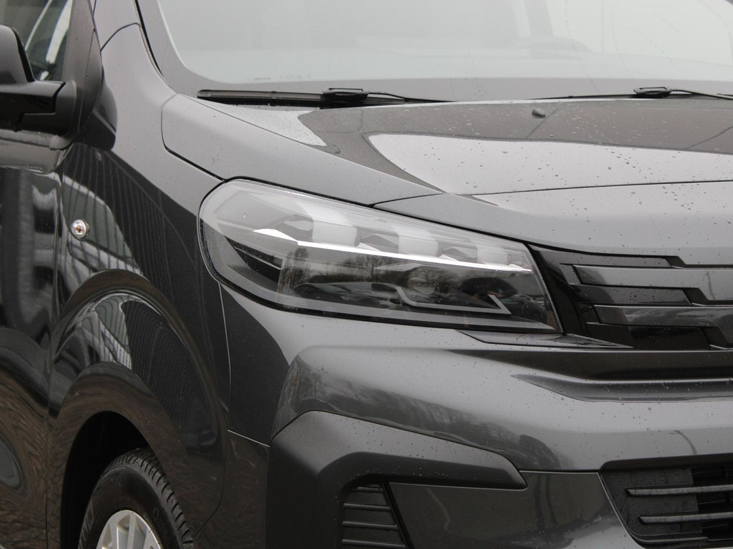Peugeot e-Traveller
