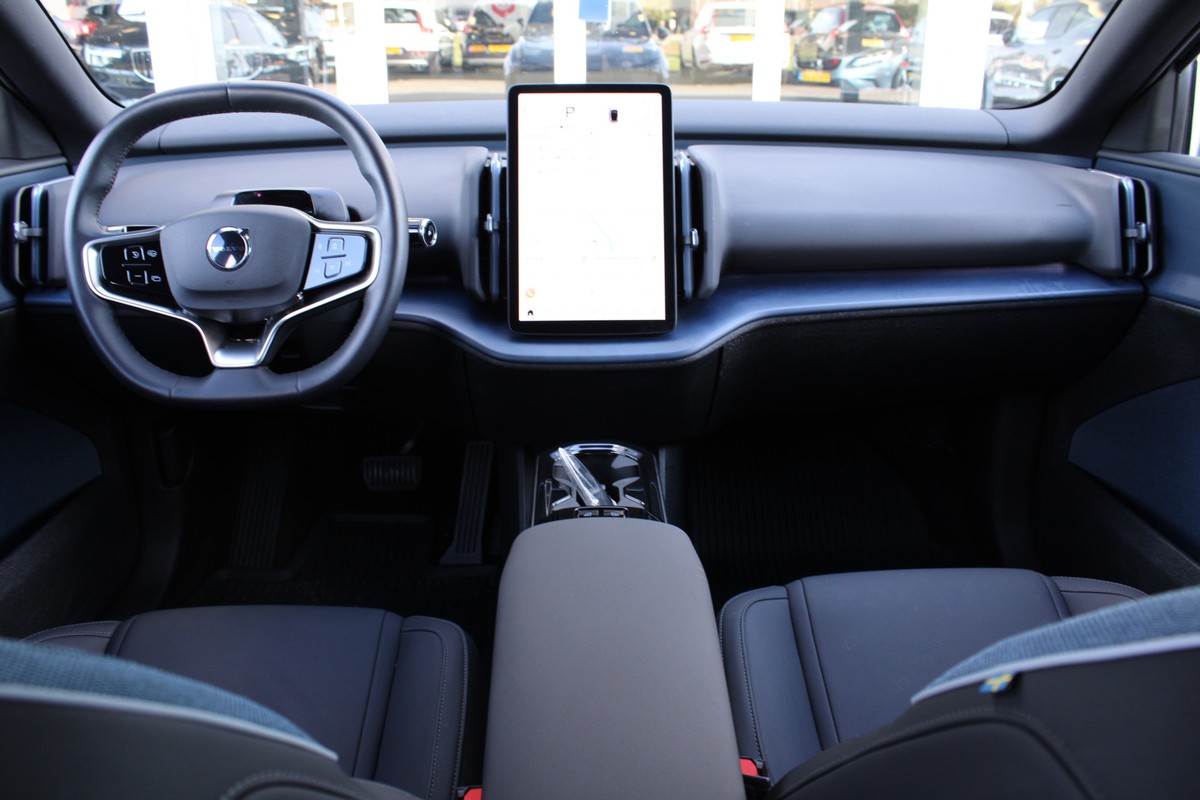 Volvo EX30