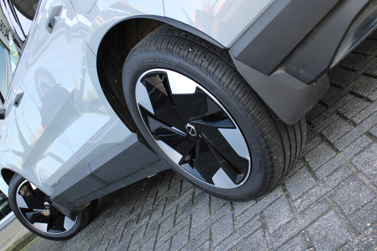 Volvo EX30