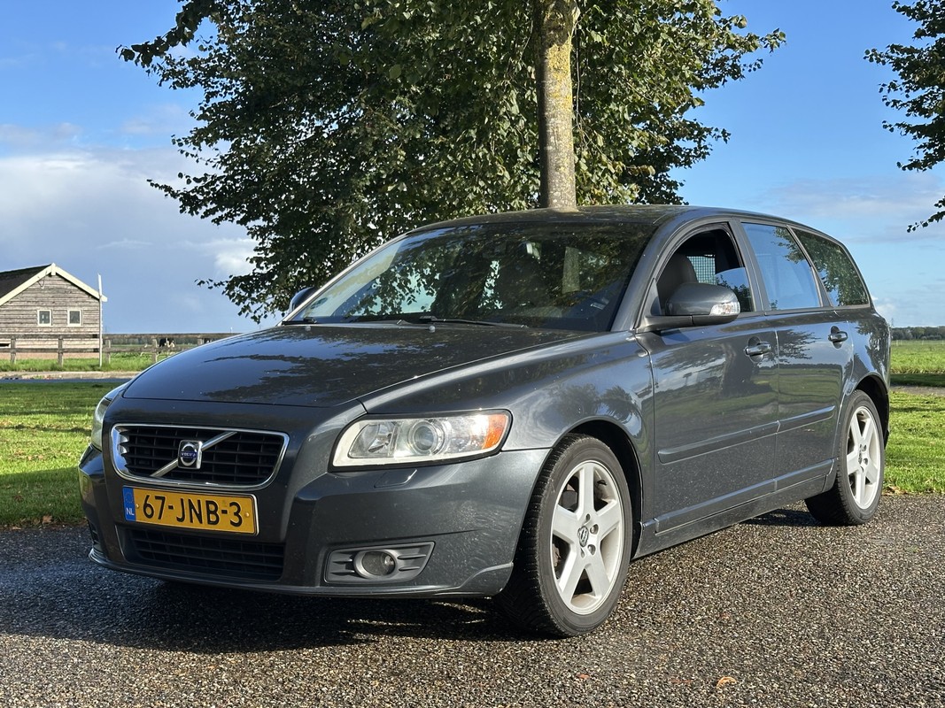 Volvo V50