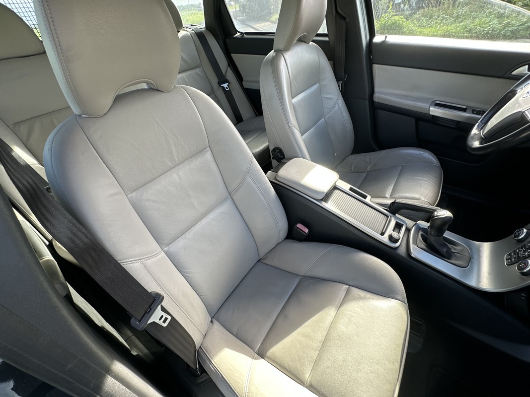 Volvo V50