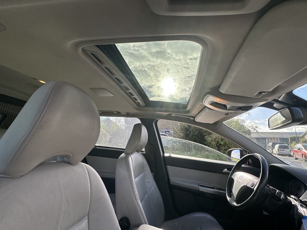 Volvo V50