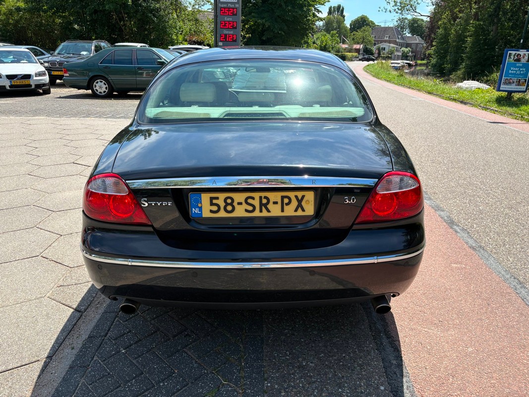 Jaguar S-Type