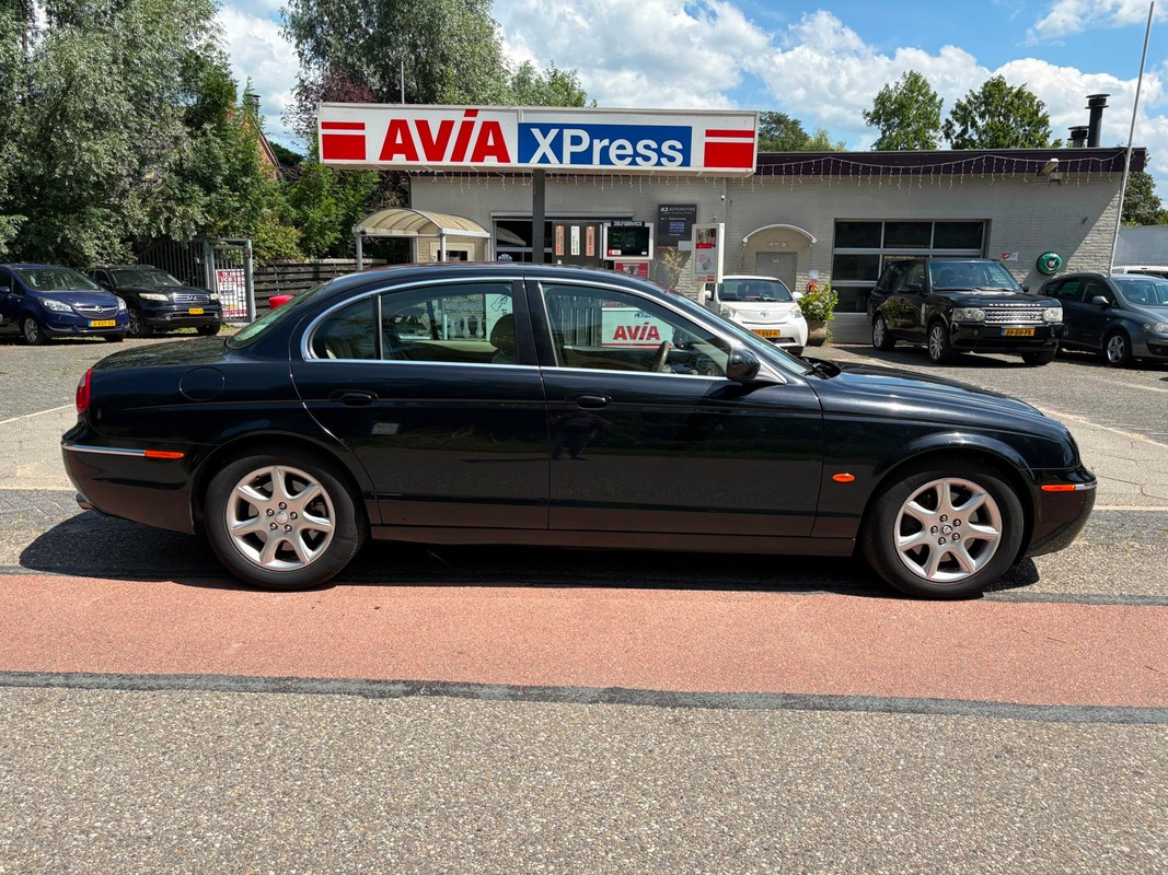 Jaguar S-Type