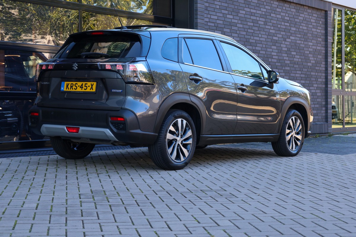 Suzuki S-Cross
