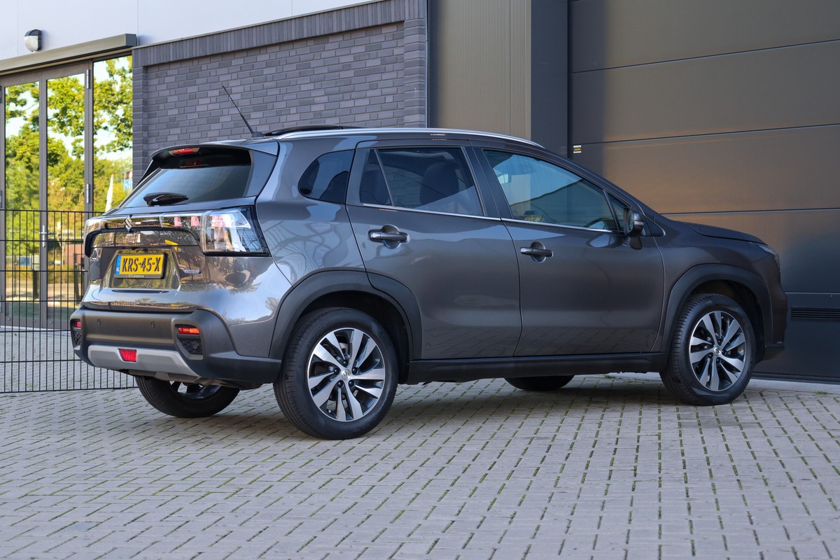 Suzuki S-Cross