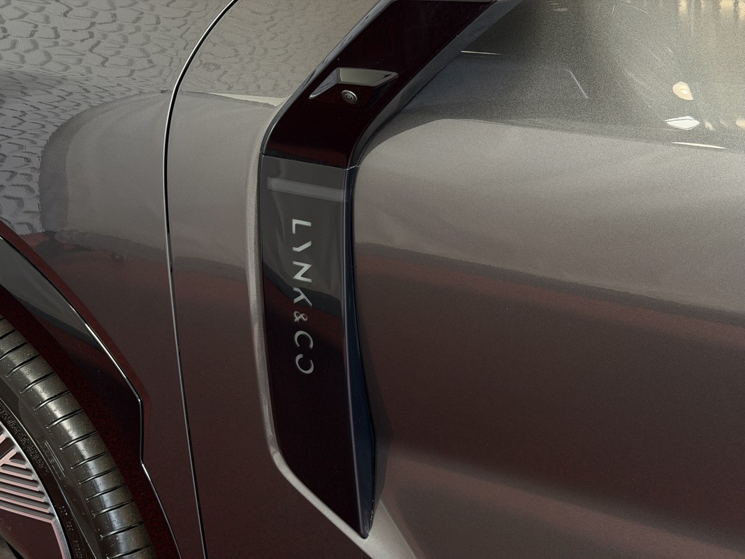 Lynk & Co 08