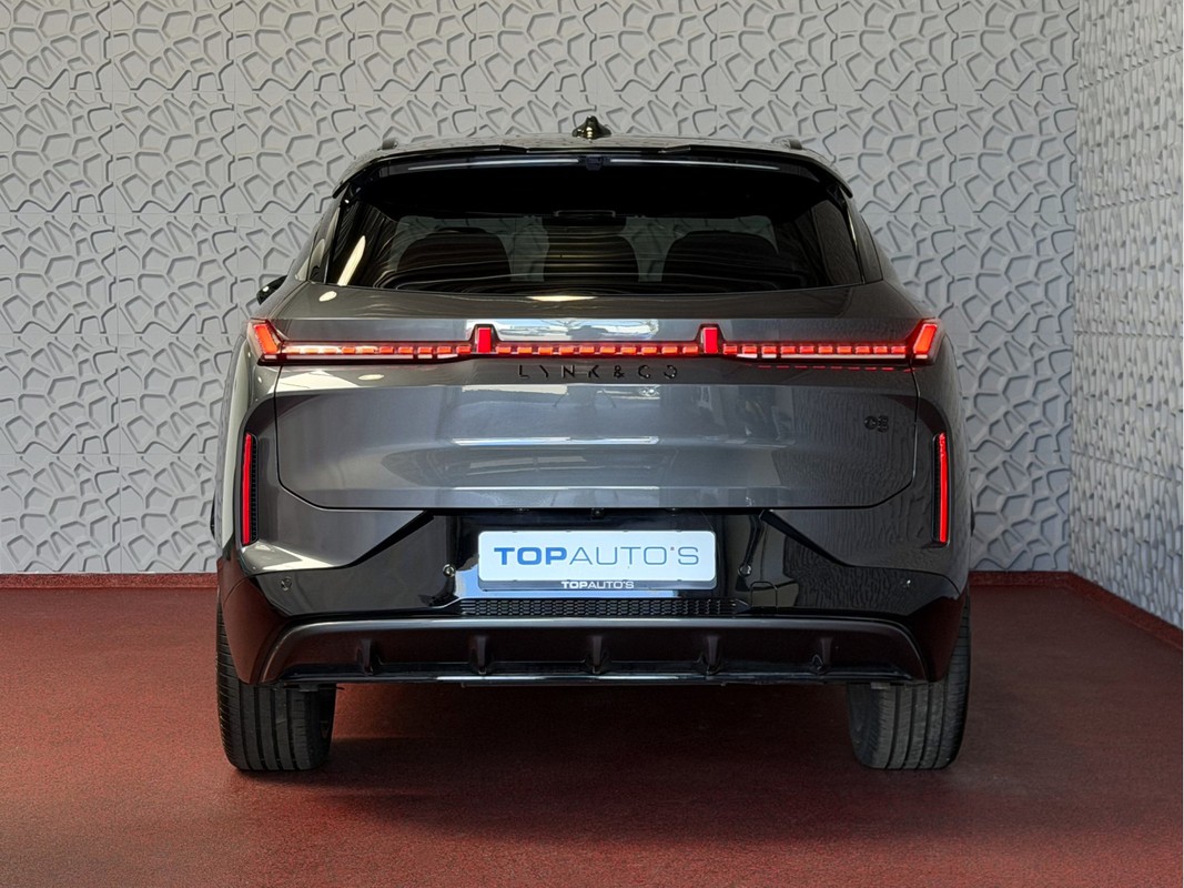 Lynk & Co 08