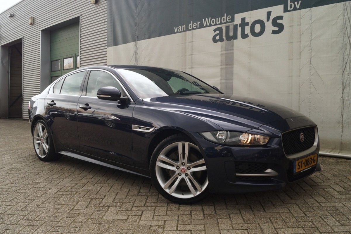 Jaguar XE