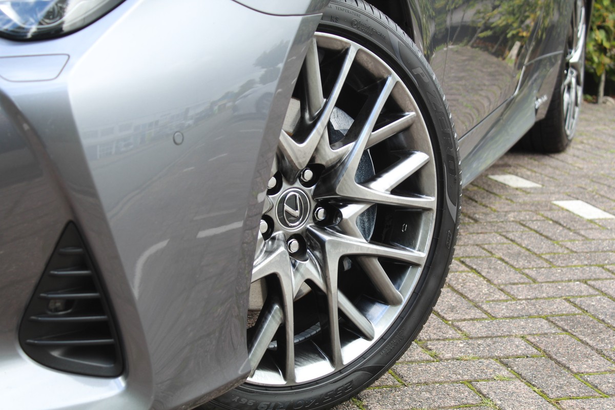 Lexus RC