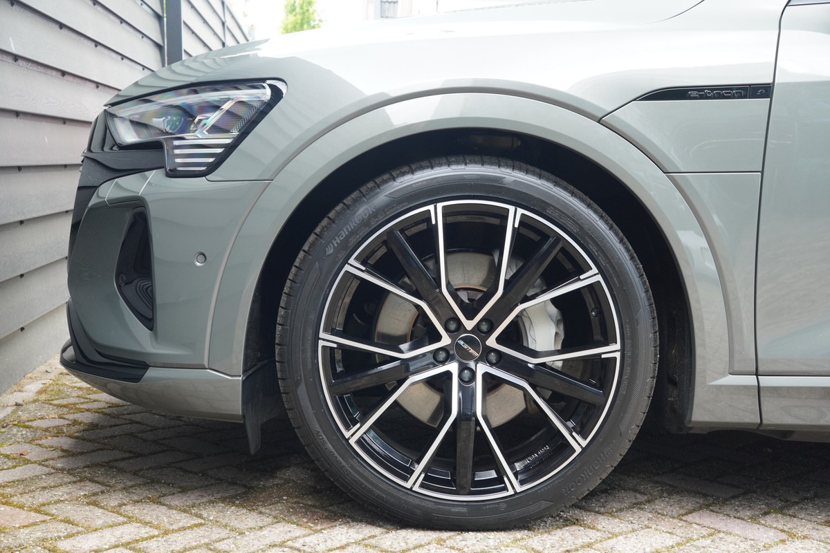 Audi Q8 e-tron