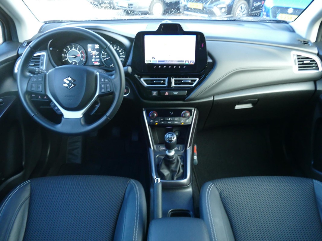 Suzuki S-Cross