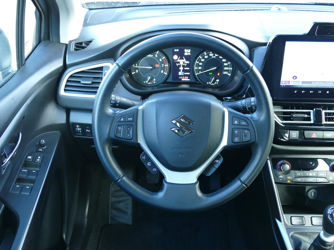 Suzuki S-Cross