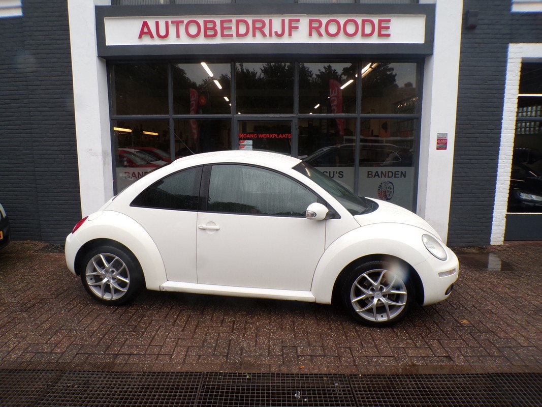 Volkswagen New Beetle