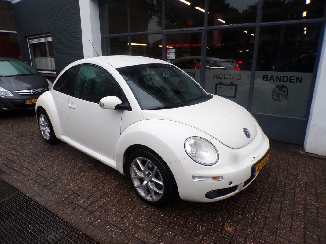 Volkswagen New Beetle