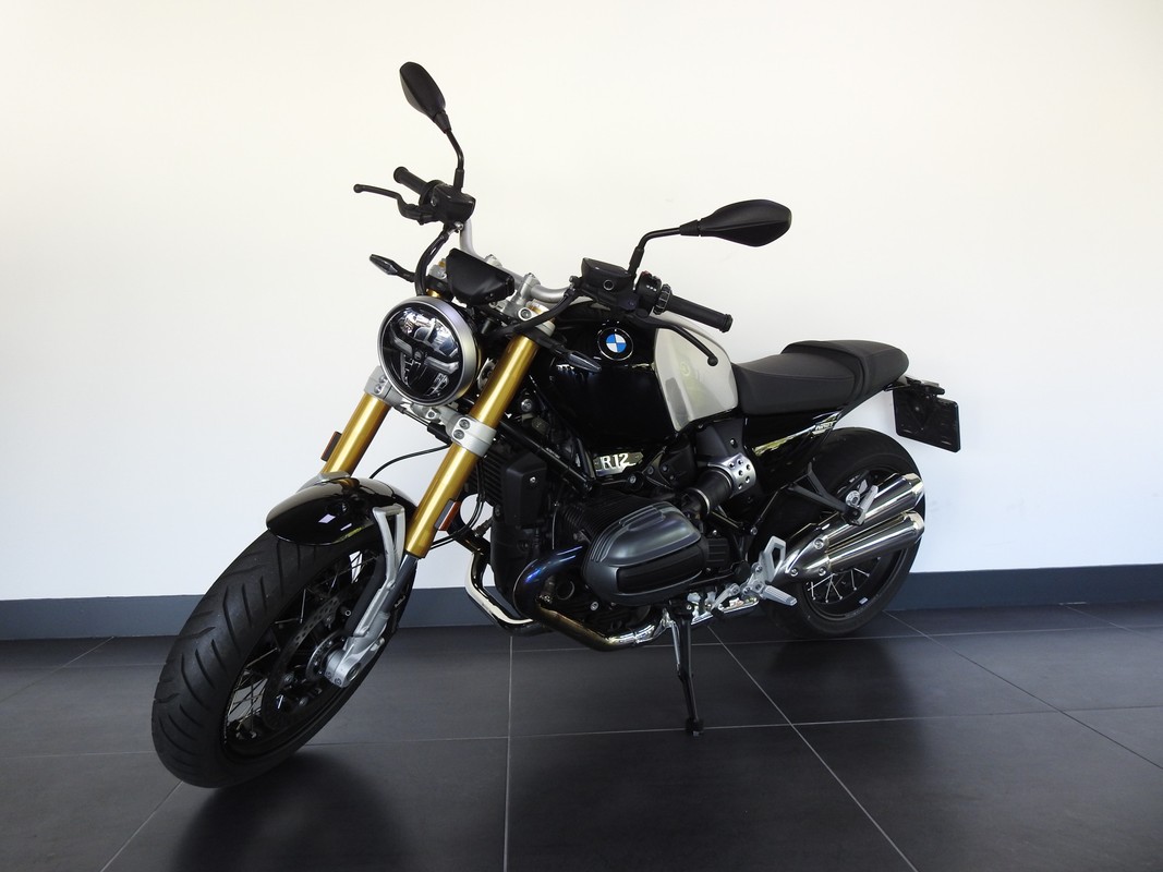 BMW R 12
