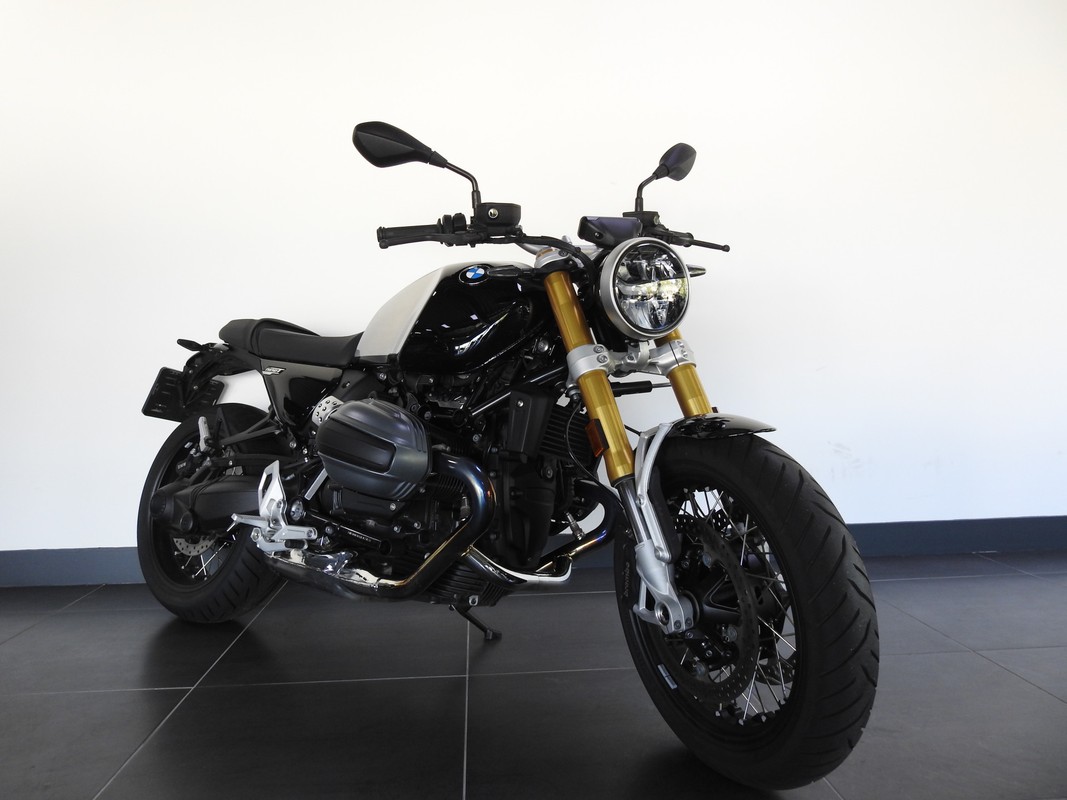 BMW R 12