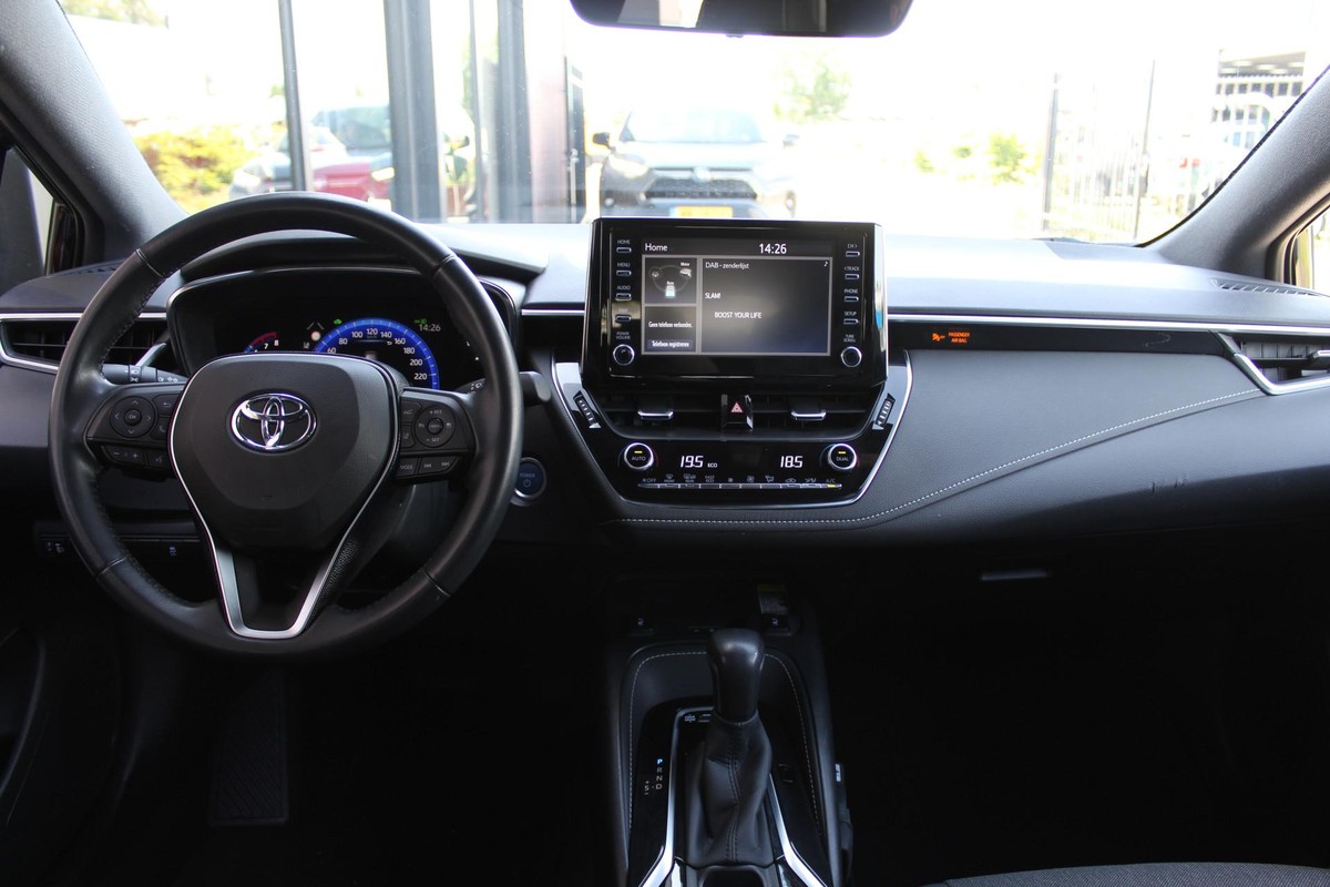 Toyota Corolla Touring Sports