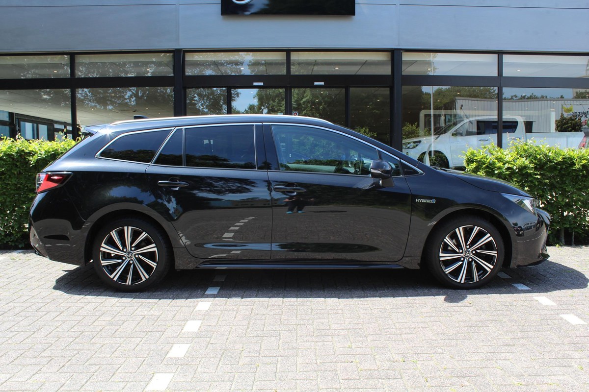 Toyota Corolla Touring Sports
