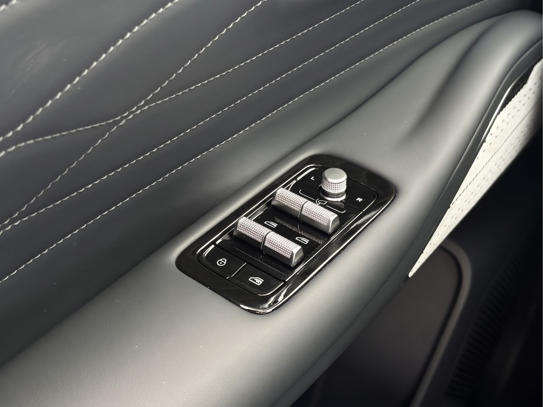 Geely Starray EM-i