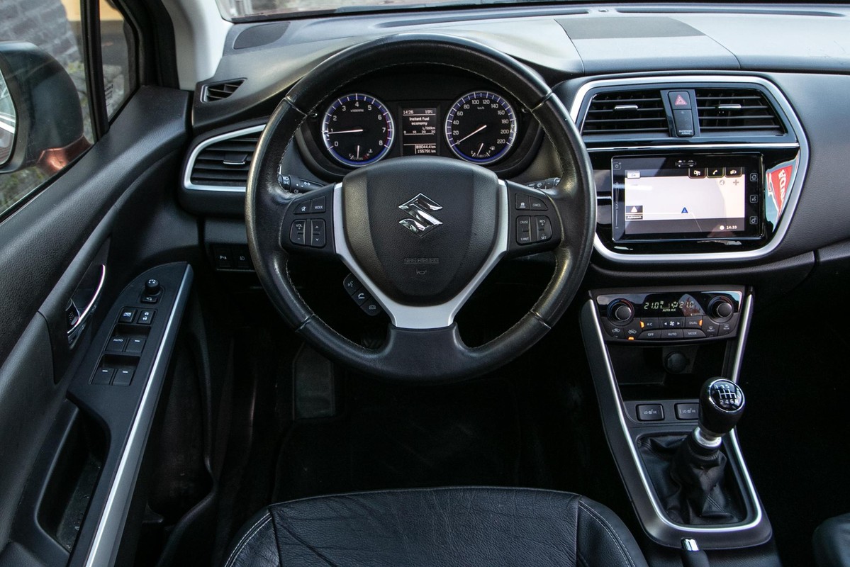 Suzuki S-Cross