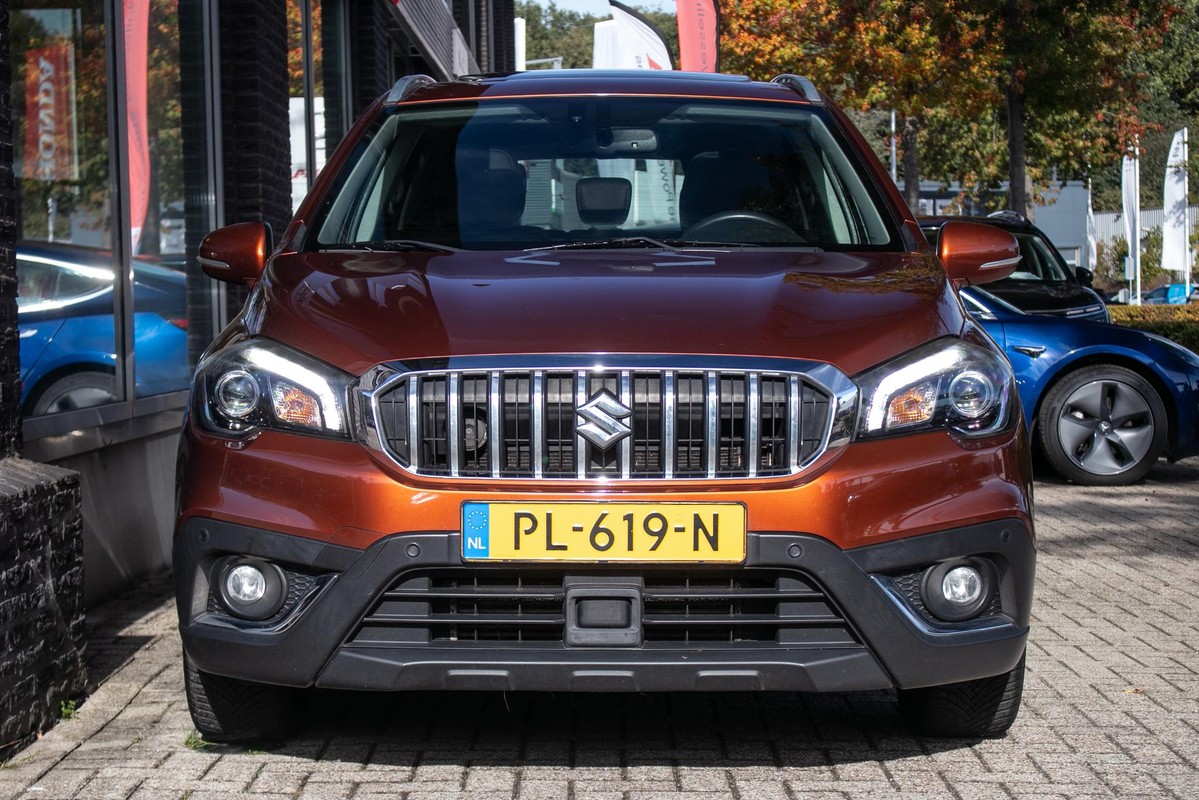 Suzuki S-Cross